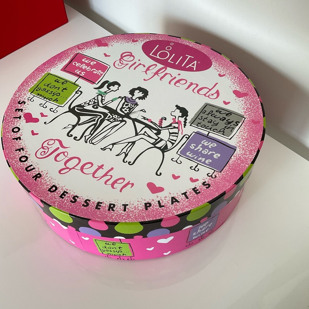 Lolita Girlfriends Together Set of 4 Dessert Plates